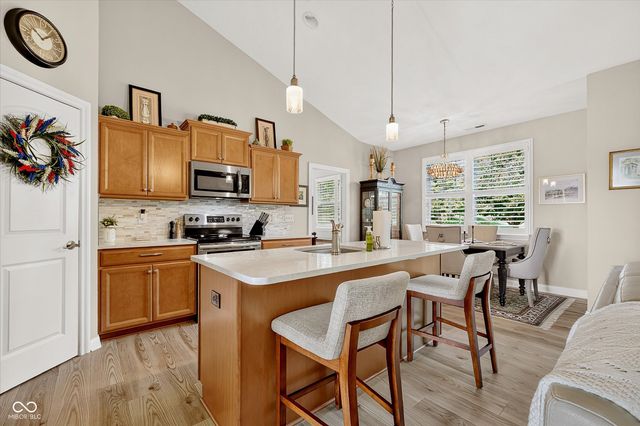 16152 Lakeville Crossing, Westfield, IN 46074