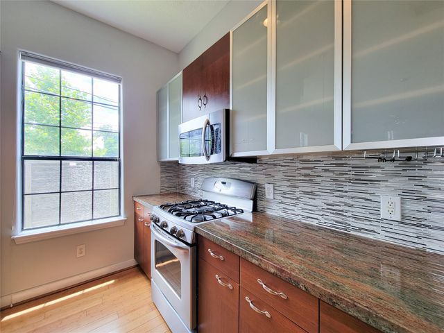 1414 Emancipation Avenue A, Houston, TX 77003
