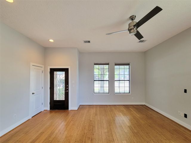 1414 Emancipation Avenue A, Houston, TX 77003