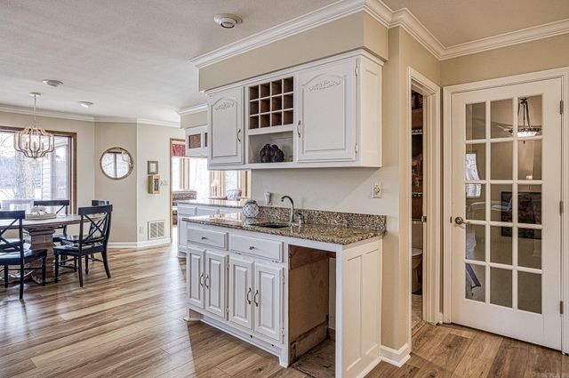 16 Baeza Way, Hot Springs Village, AR 71909