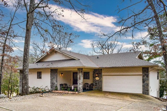 16 Baeza Way, Hot Springs Village, AR 71909