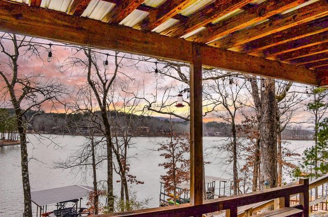 16 Baeza Way, Hot Springs Village, AR 71909