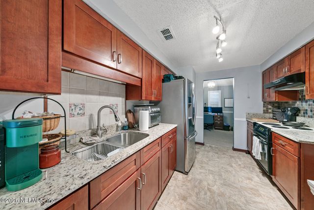 11418 BEACON Drive, Jacksonville, FL 32225