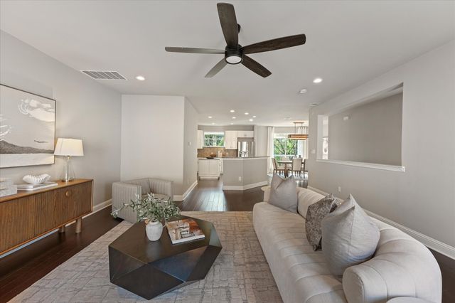 4007 Brownstone Court, Dallas, TX 75204