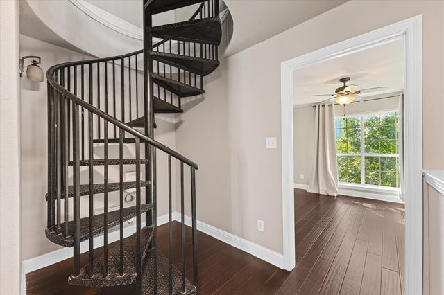 4007 Brownstone Court, Dallas, TX 75204