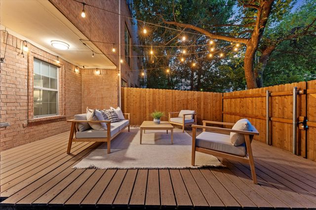 4007 Brownstone Court, Dallas, TX 75204