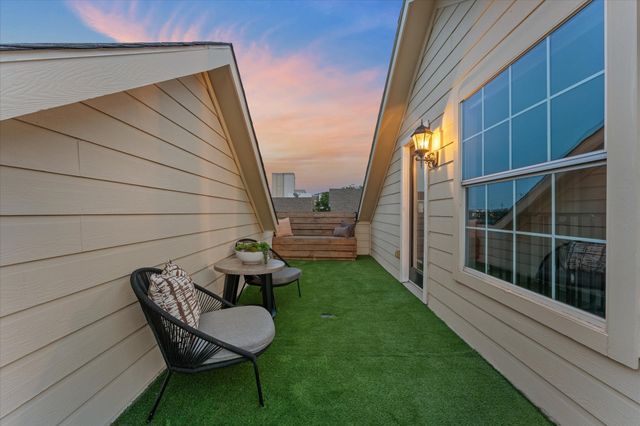 4007 Brownstone Court, Dallas, TX 75204