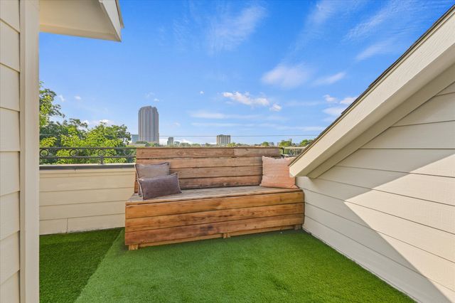 4007 Brownstone Court, Dallas, TX 75204