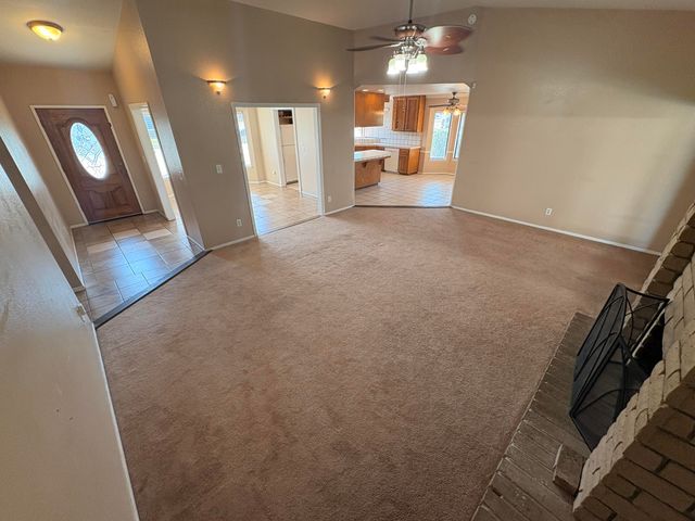 1502 E Buena Vista Avenue, Visalia, CA 93292