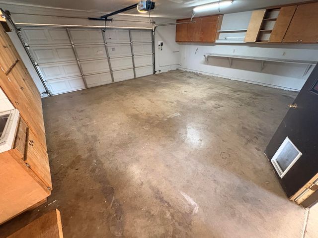 1502 E Buena Vista Avenue, Visalia, CA 93292