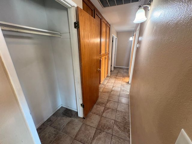 1502 E Buena Vista Avenue, Visalia, CA 93292