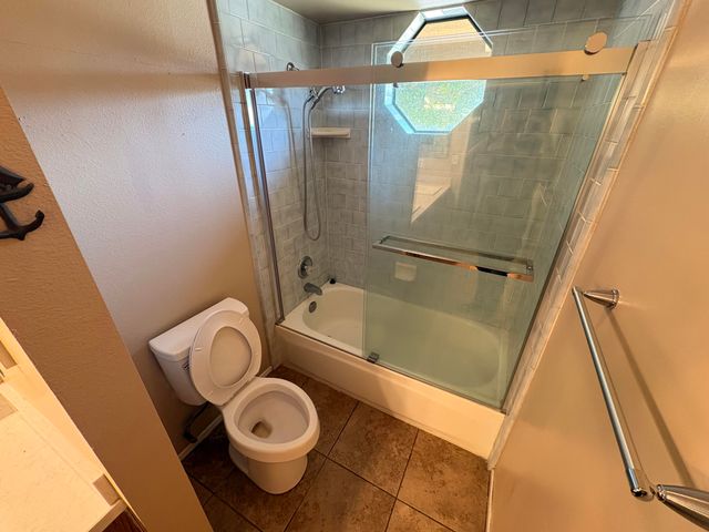 1502 E Buena Vista Avenue, Visalia, CA 93292