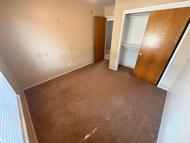 1502 E Buena Vista Avenue, Visalia, CA 93292