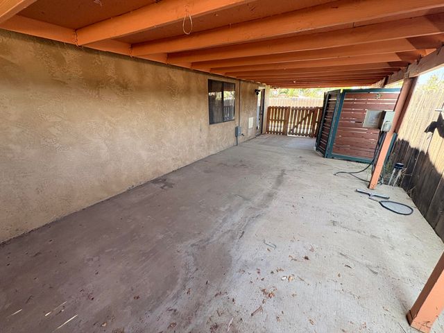 1502 E Buena Vista Avenue, Visalia, CA 93292