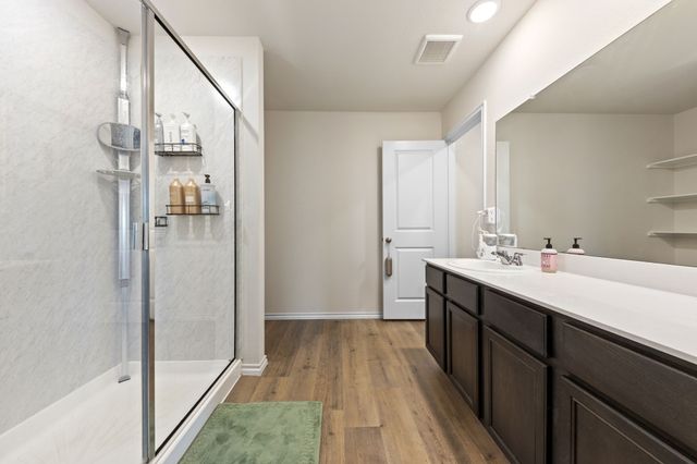 1111 Baldwin Lane, Ennis, TX 75119