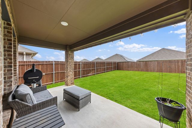 1111 Baldwin Lane, Ennis, TX 75119