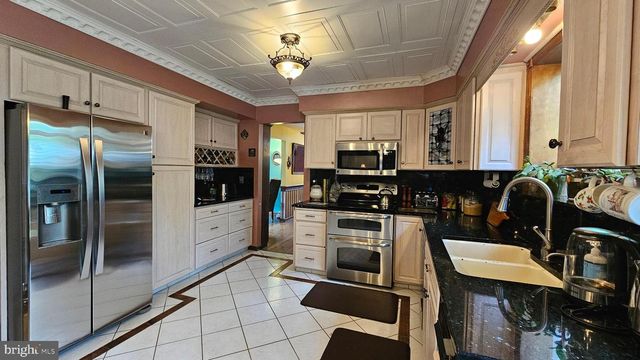 196 HOMESTEAD PL, Bridgeton, NJ 08302