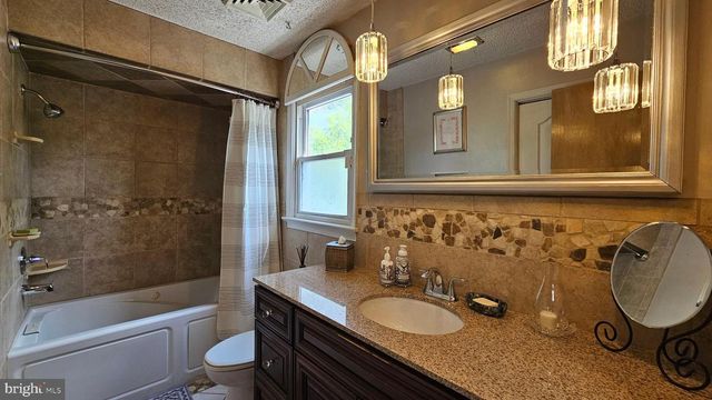 196 HOMESTEAD PL, Bridgeton, NJ 08302