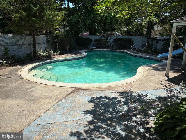 196 HOMESTEAD PL, Bridgeton, NJ 08302