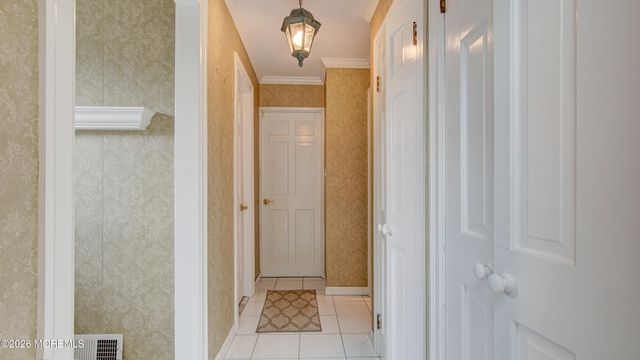 8 Brentwood Avenue, Freehold, NJ 07728