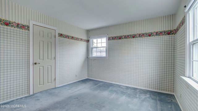 8 Brentwood Avenue, Freehold, NJ 07728