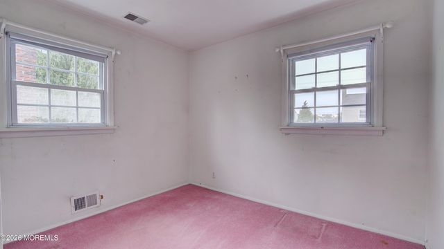 8 Brentwood Avenue, Freehold, NJ 07728