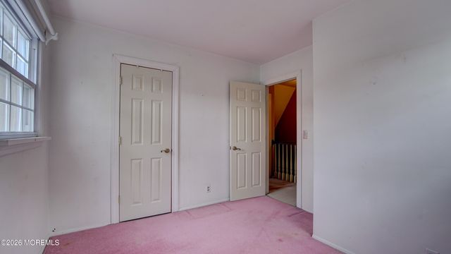 8 Brentwood Avenue, Freehold, NJ 07728