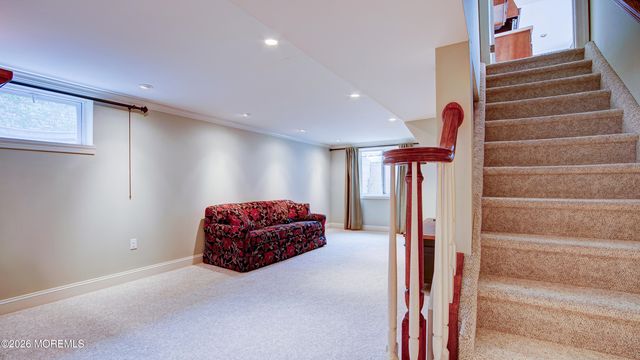 8 Brentwood Avenue, Freehold, NJ 07728