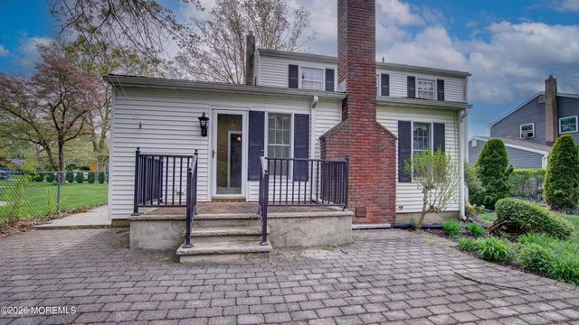 8 Brentwood Avenue, Freehold, NJ 07728