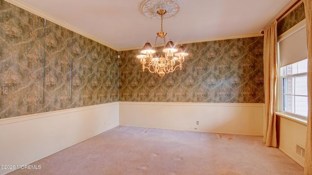 8 Brentwood Avenue, Freehold, NJ 07728