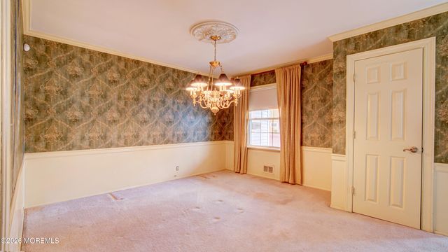 8 Brentwood Avenue, Freehold, NJ 07728