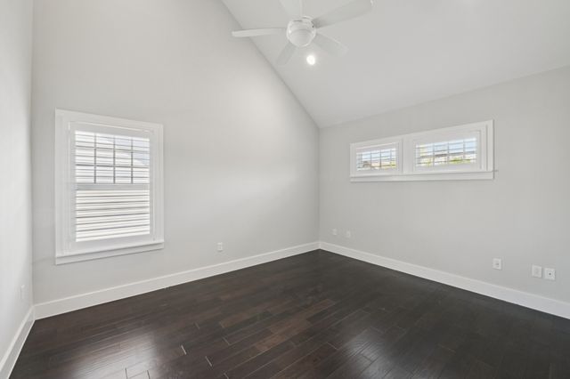 656 Bishop Heights Lane, Dallas, TX 75208