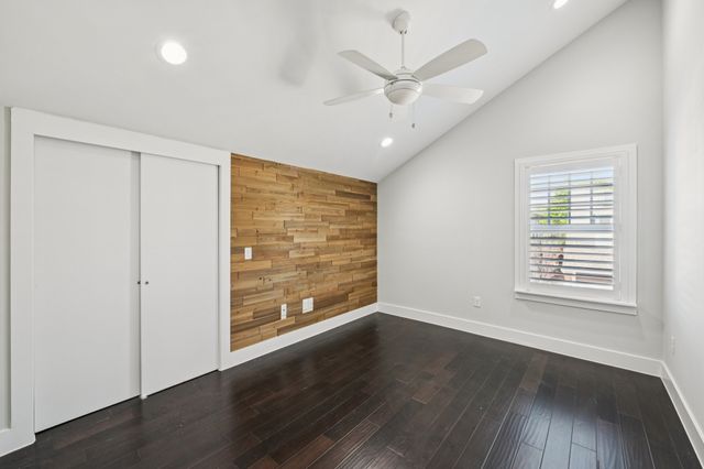 656 Bishop Heights Lane, Dallas, TX 75208