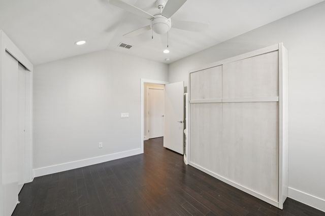 656 Bishop Heights Lane, Dallas, TX 75208