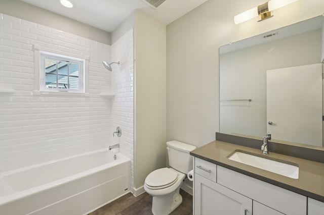 656 Bishop Heights Lane, Dallas, TX 75208