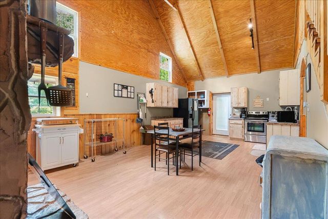 1733 Beulah Heights Road, Whitley City, KY 42653