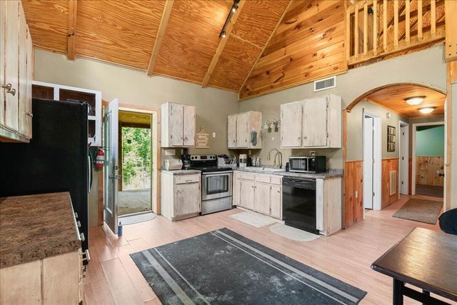 1733 Beulah Heights Road, Whitley City, KY 42653