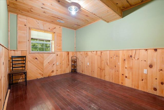 1733 Beulah Heights Road, Whitley City, KY 42653