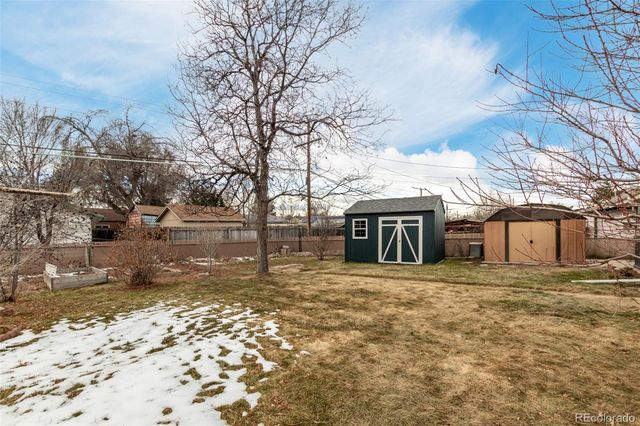 821 Victor Street, Aurora, CO 80011