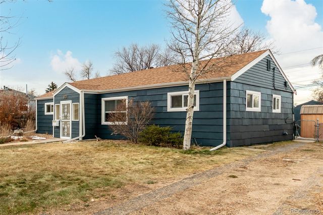 821 Victor Street, Aurora, CO 80011