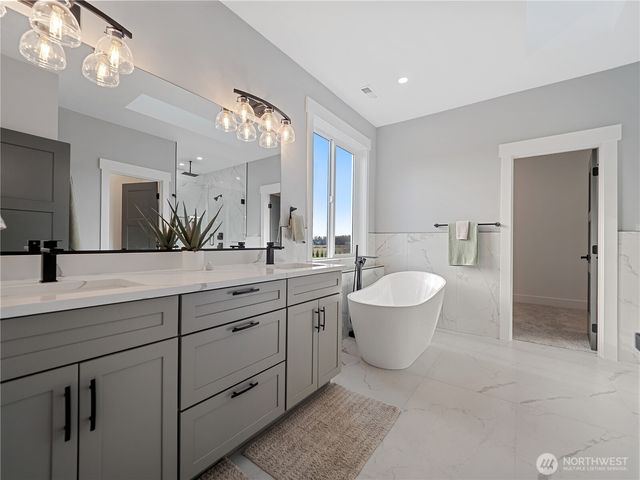 123 S McNeely Street, Buckley, WA 98321