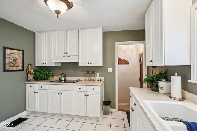 261 W Westfield Boulevard, Indianapolis, IN 46208