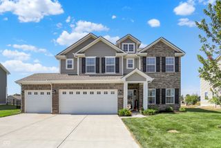 2288 Shadow Trace Way, Greenwood, IN 46143