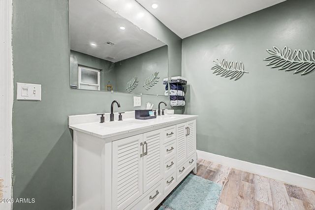 2429 W MORTEN Avenue, Phoenix, AZ 85021