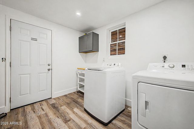 2429 W MORTEN Avenue, Phoenix, AZ 85021