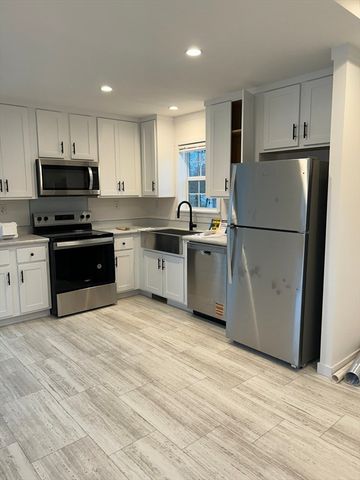 181 Boston Post Rd 64, Marlborough, MA 01752