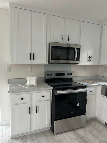 181 Boston Post Rd 64, Marlborough, MA 01752