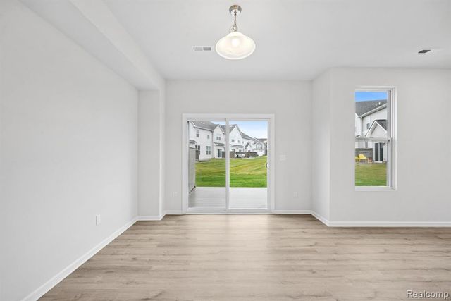 1906 Salt Springs Drive, Saline, MI 48176