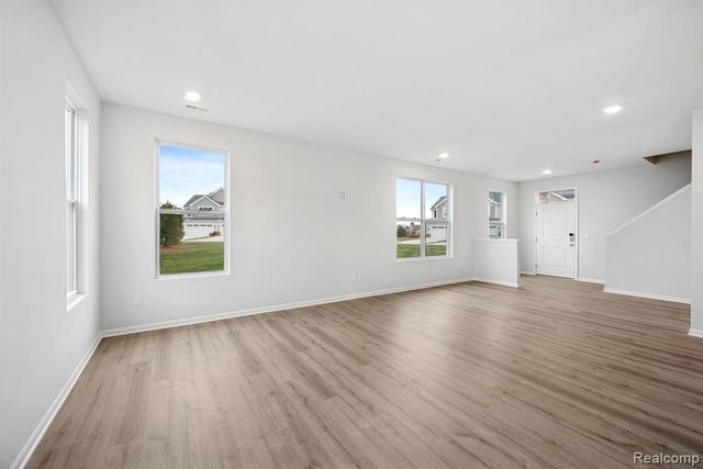 1906 Salt Springs Drive, Saline, MI 48176