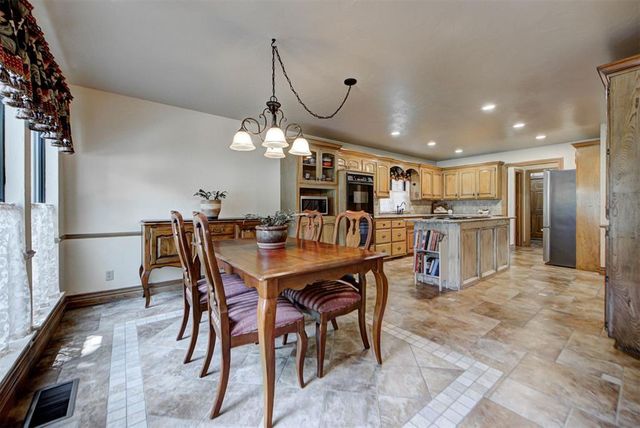 1504 Turtlecreek Road, Edmond, OK 73013